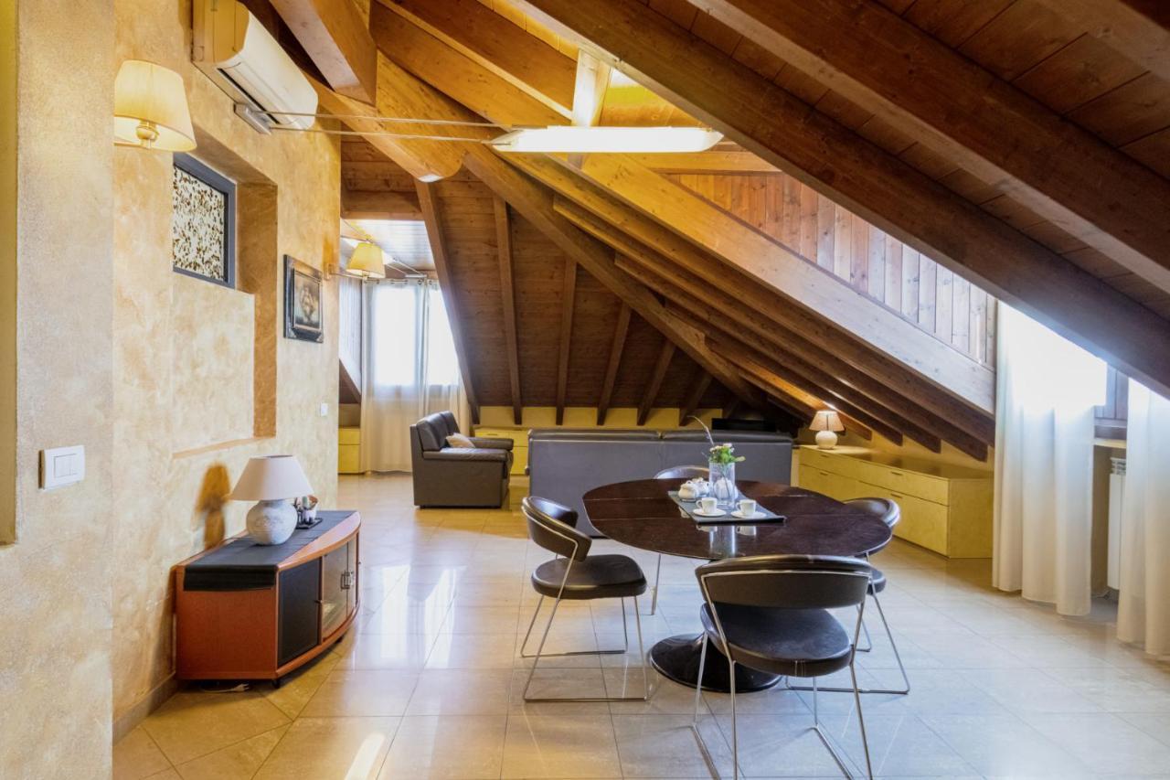 Ferienwohnung Easylife - Esclusivo Attico In S Babila Mailand Exterior foto